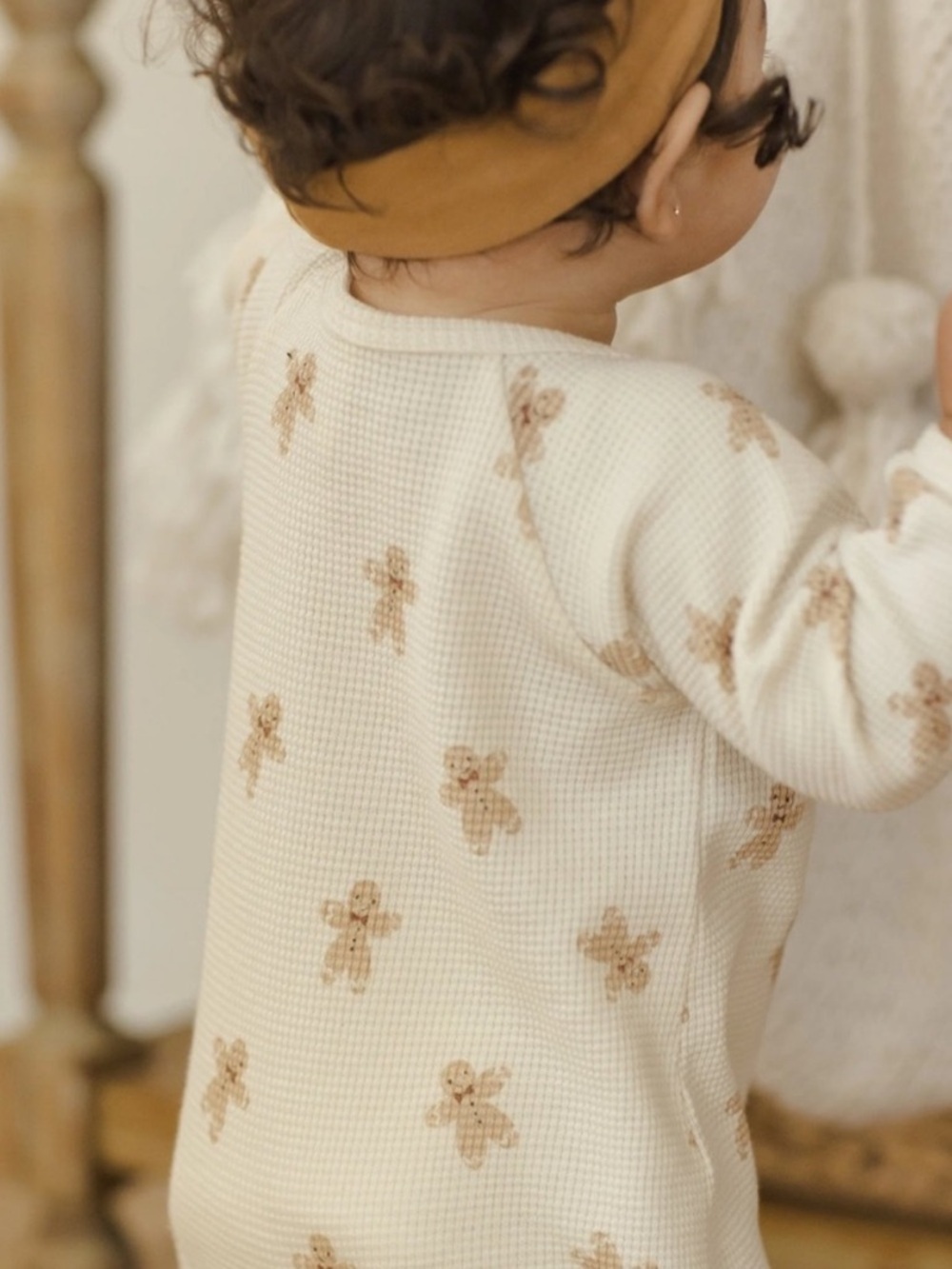NWT Quincy Mae Waffle Long Sleeve Cream Jumpsuit with Gingerbread Sz 3-6 months - Picture 2 of 5